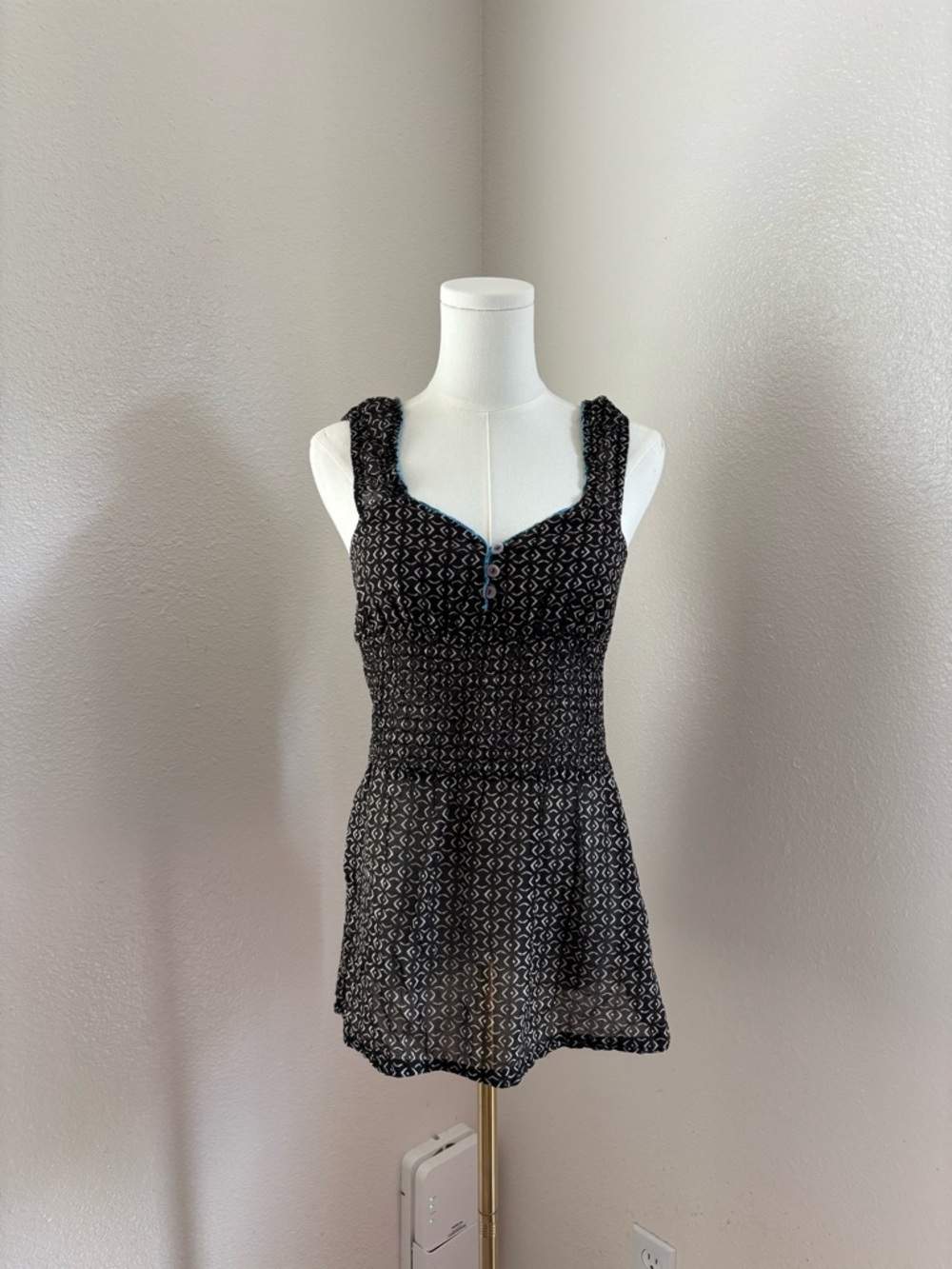 Vintage Free People Y2k Corset Smocked Top w/ Mother of Pearl Buttons